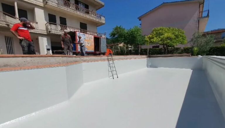 Riparazione e Rivestimento Piscina